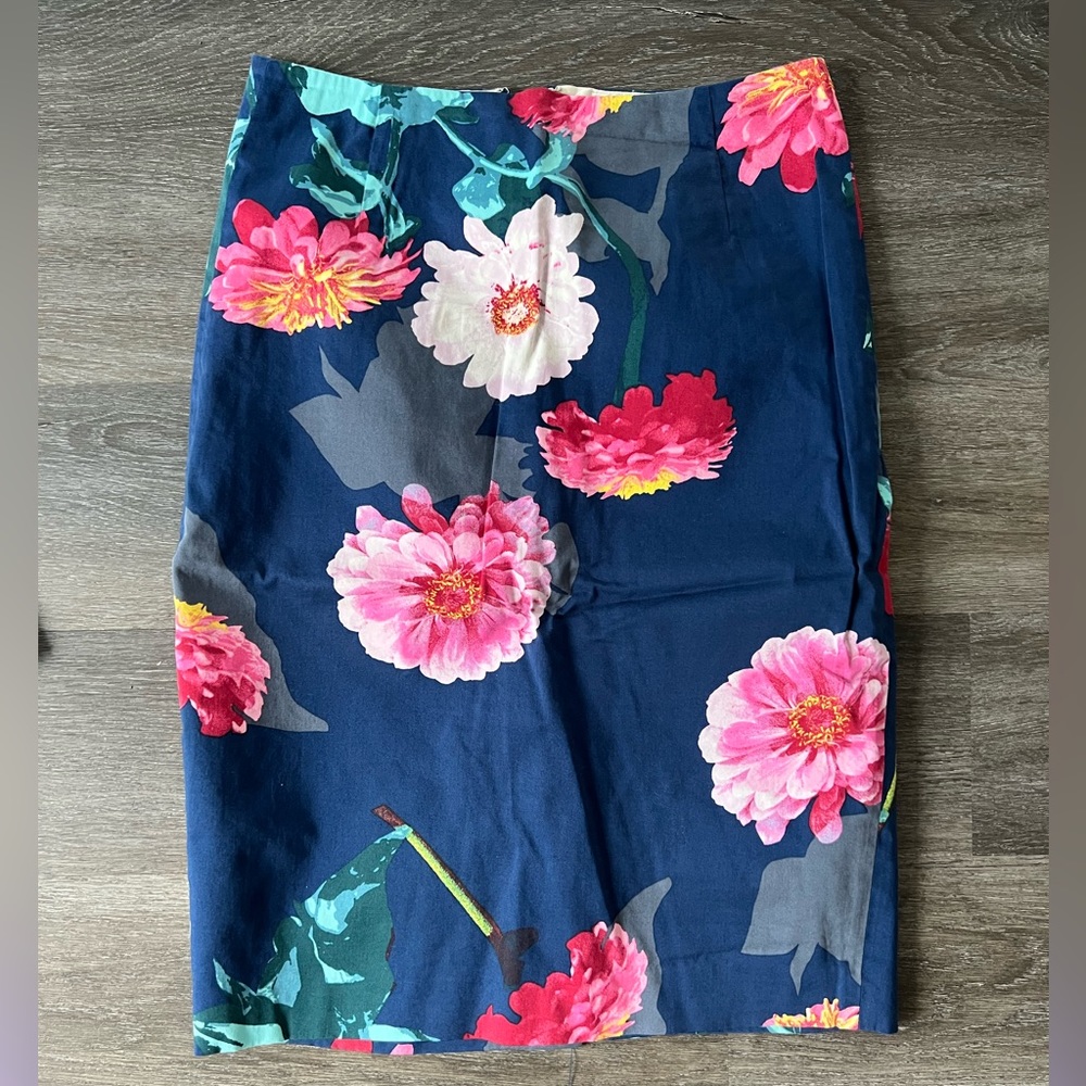 Banana Republic floral pencil skirt Sz 2